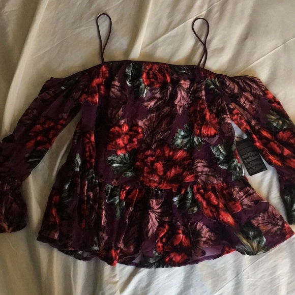 Blouse - Picture 2 of 5